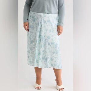 VINCE Dahlia Pleated Satin Blue Floral Print Skirt Plus Size 24 NWT